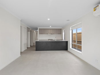 Image 4 for 3 Ashfield Dr, Charlemont  VIC  3217