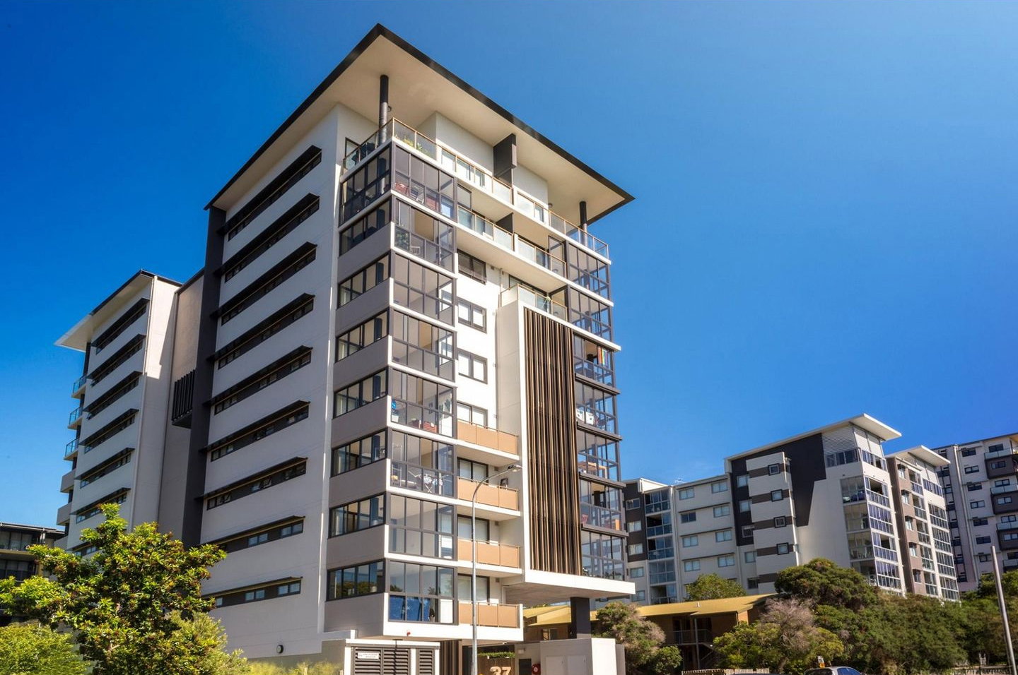 Main listing image for 302/37-39 Regent Street, Woolloongabba  QLD  4102