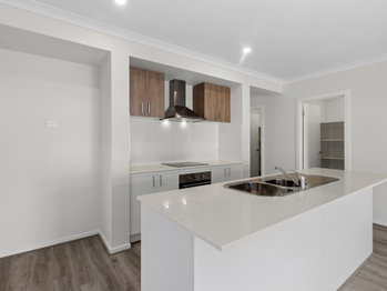 Image 3 for 19 Woodlawn Rd, Wollert  VIC  3750