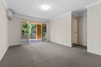 Image 3 for 1/26 Beatrice St, Taringa  QLD  4068