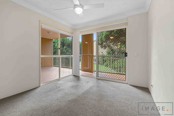 Image 4 for 1/26 Beatrice St, Taringa  QLD  4068
