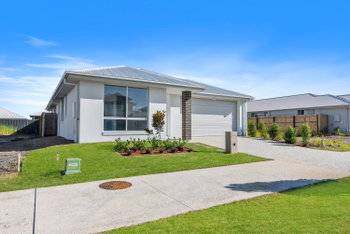 Image 3 for 42 North Vlg Dr, Nirimba  QLD  4551
