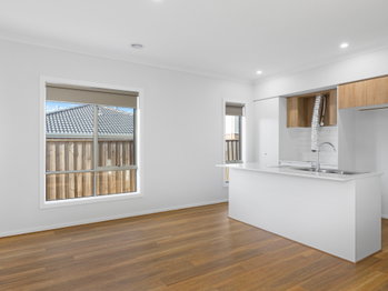 Image 5 for 32 Burgess St, Mernda  VIC  3754