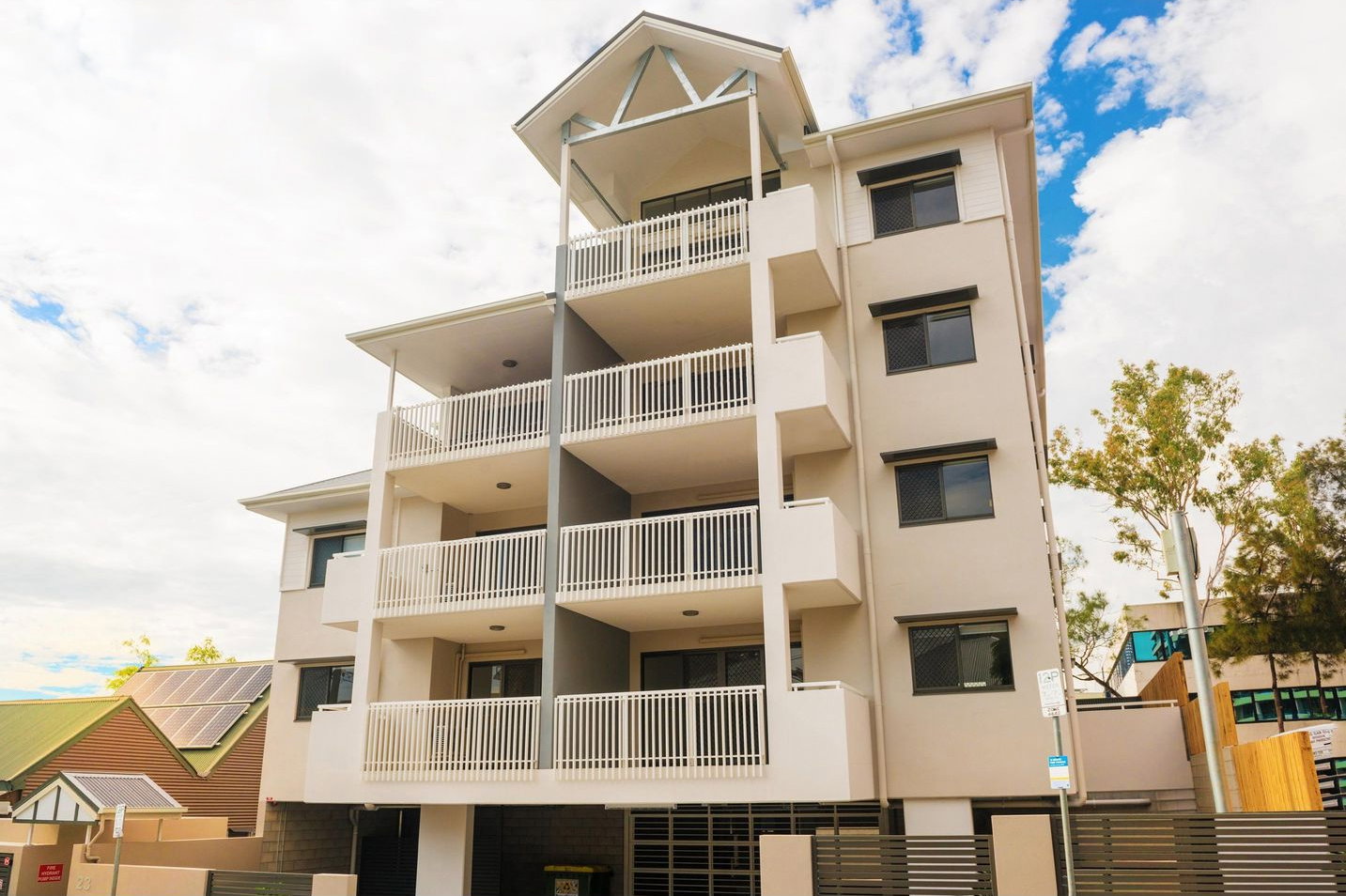Main listing image for 2/23 Allenby St, Spring Hill  QLD  4000