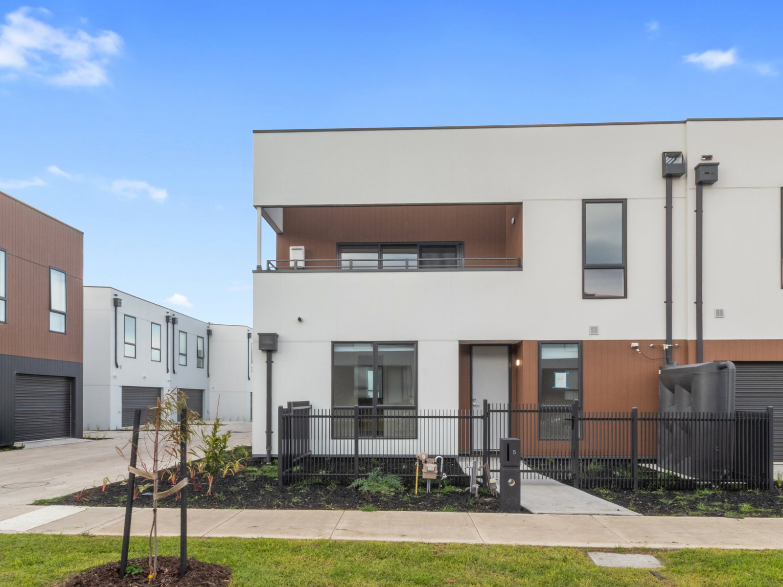 Main listing image for 5 Solstice Rd, Wollert  VIC  3750