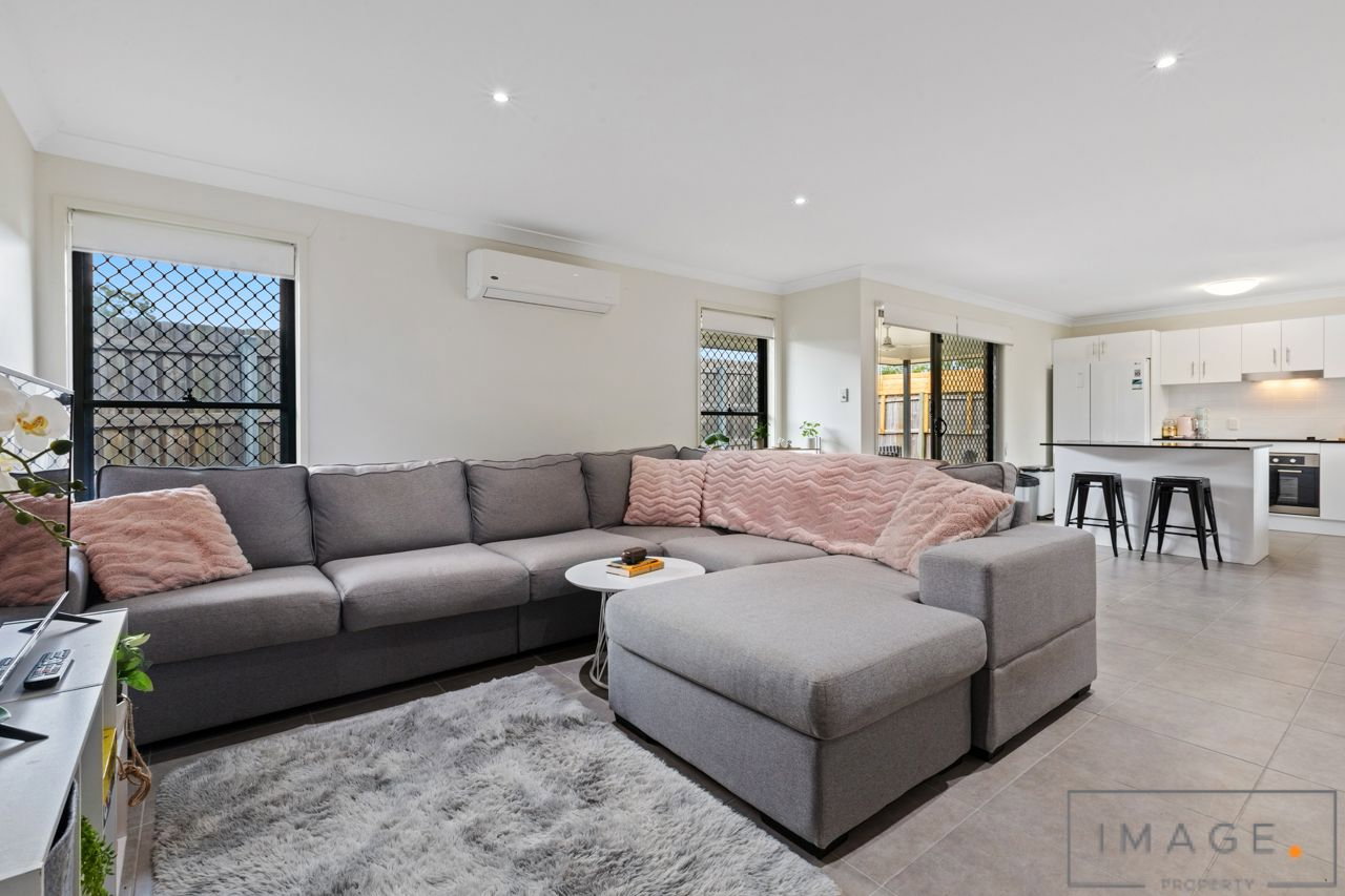 Main listing image for 103 Reif St, Flinders View  QLD  4305