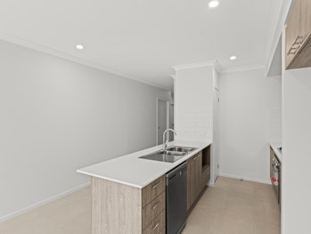 Image 5 for 13 Jetty St, Armstrong Creek  VIC  3217