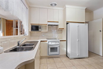 Image 3 for 26 Gladwyn Ave, Bentleigh East  VIC  3165