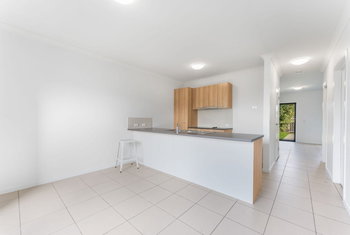 Image 4 for 8 Napier Circuit, Silkstone  QLD  4304
