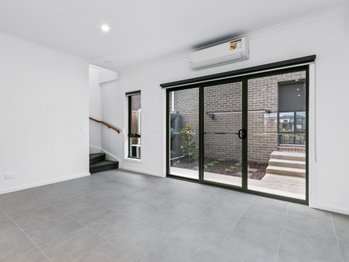 Image 5 for 17 Delosperma Mews, Clyde  VIC  3978