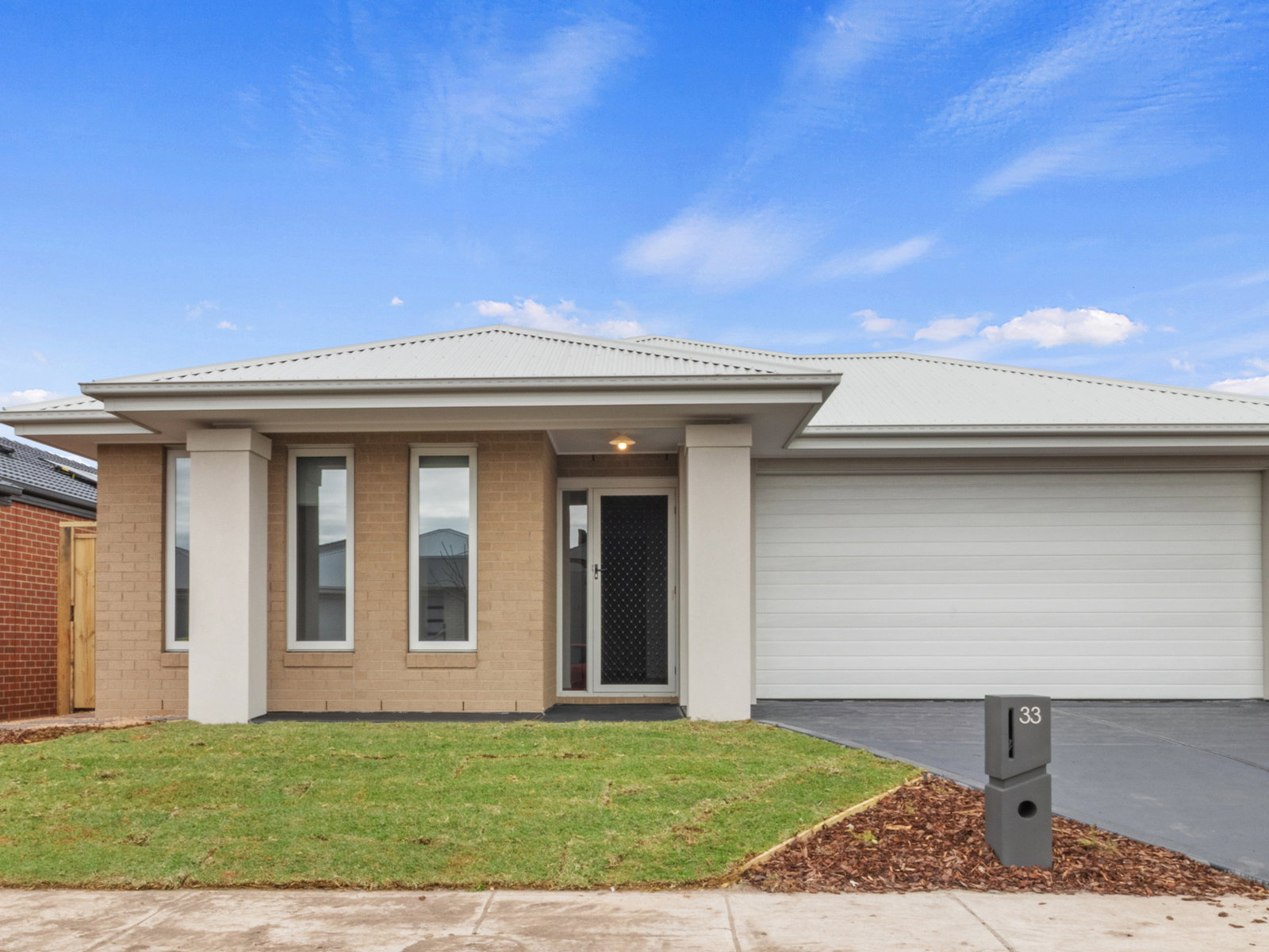 Main listing image for 33 Woodlawn Rd, Wollert  VIC  3750