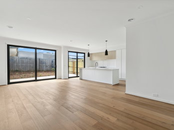 Image 4 for 56 Shoreline Cres, Carrum Downs  VIC  3201