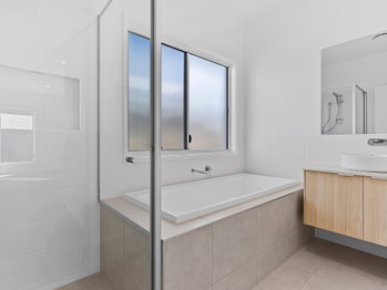 Image 4 for 47 Serenity Dr, Southside  QLD  4570