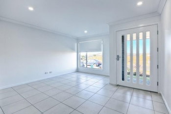 Image 4 for 28 Pintail Cres, Deebing Heights  QLD  4306