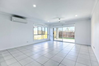 Image 3 for 28 Pintail Cres, Deebing Heights  QLD  4306