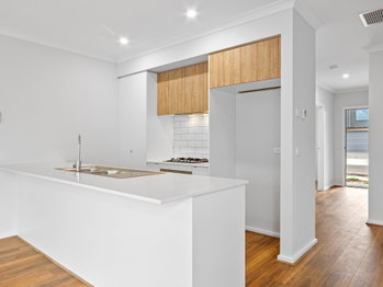 Image 3 for 18 Grangehill Mews, Wyndham Vale  VIC  3024