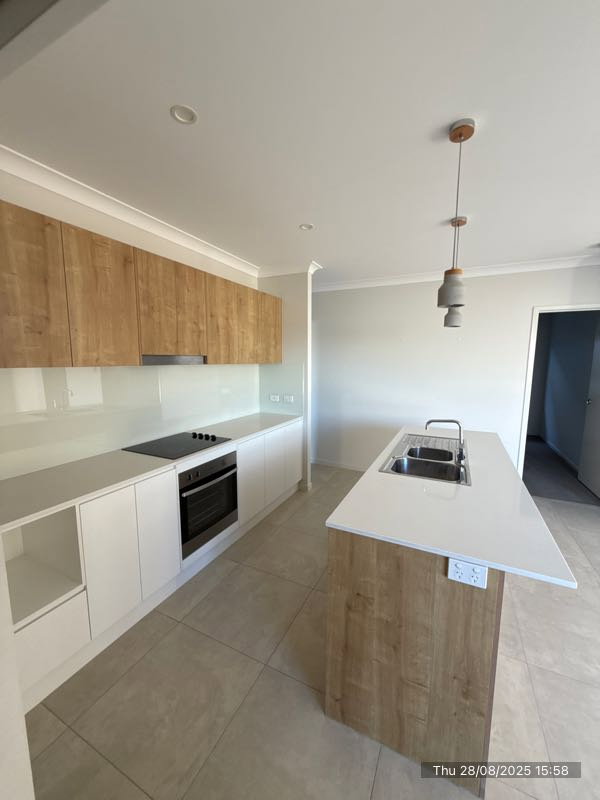 Main listing image for 5 Munich Court, Spring Mountain  QLD  4300