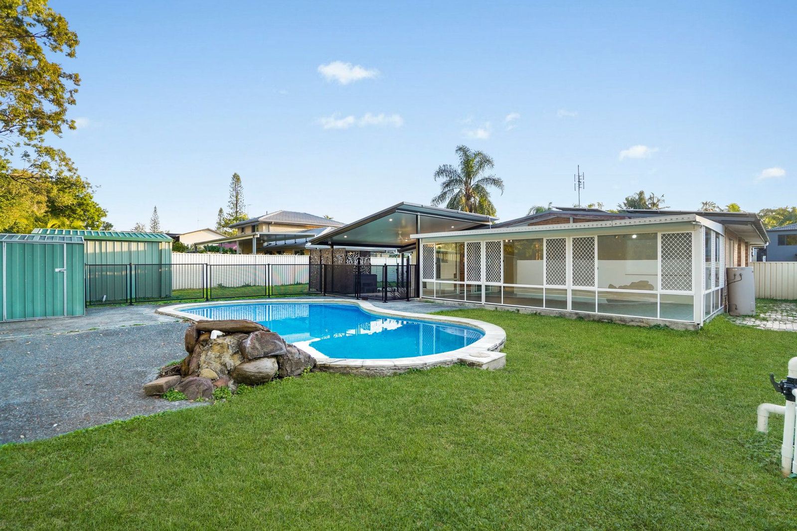 Main listing image for 15 Mualla Dr, Ashmore  QLD  4214