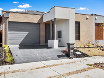 Image 3 for 34 Cockerell Street, Tarneit  VIC  3029