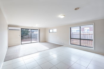 Image 4 for 18 Robinson Dr, Melton South  VIC  3338