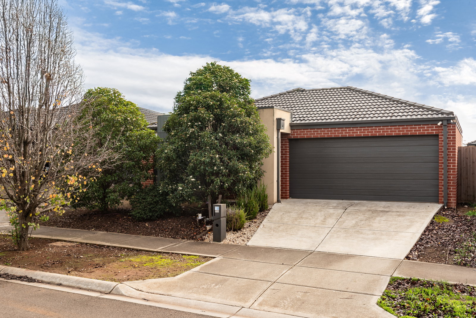 Main listing image for 18 Robinson Dr, Melton South  VIC  3338
