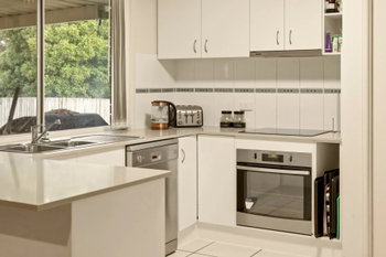 Image 5 for 22 Lorikeet Way, Crestmead  QLD  4132