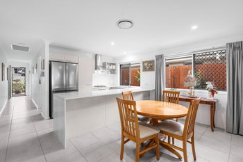 Image 6 for 27 Kitchener St, Wynnum  QLD  4178
