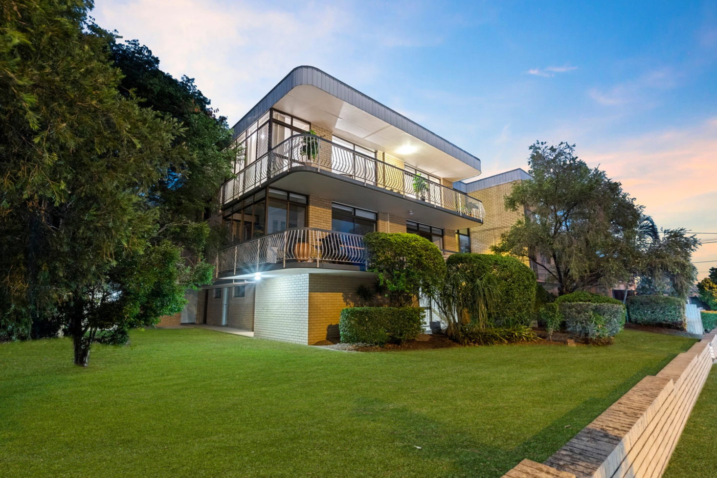 Main listing image for 4/71 Chatsworth Rd, Greenslopes  QLD  4120