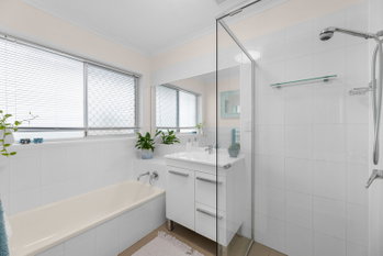 Image 5 for 16 Browning Blvd, Battery Hill  QLD  4551