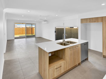 Image 3 for 34 Greenmount Dr, Palmview  QLD  4553
