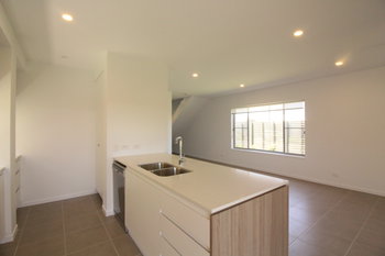 Image 4 for 44 Gilvear Crescent, Strathpine  QLD  4500