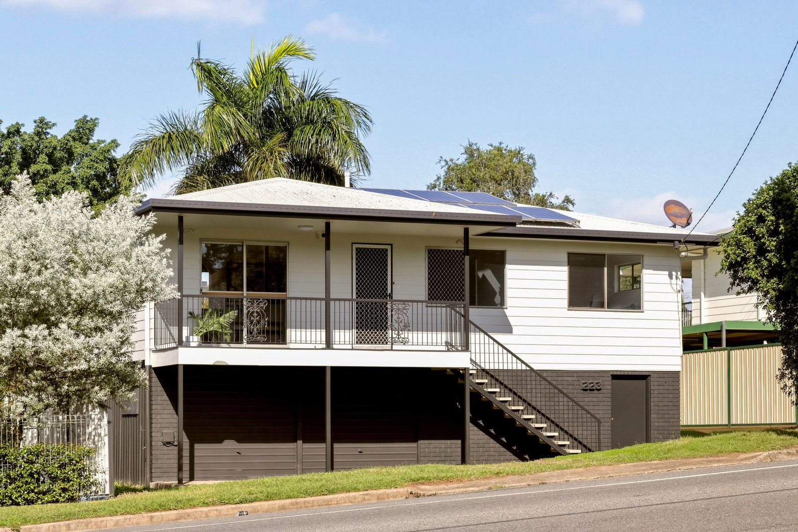 Main listing image for 223 Blackstone Rd, Silkstone  QLD  4304