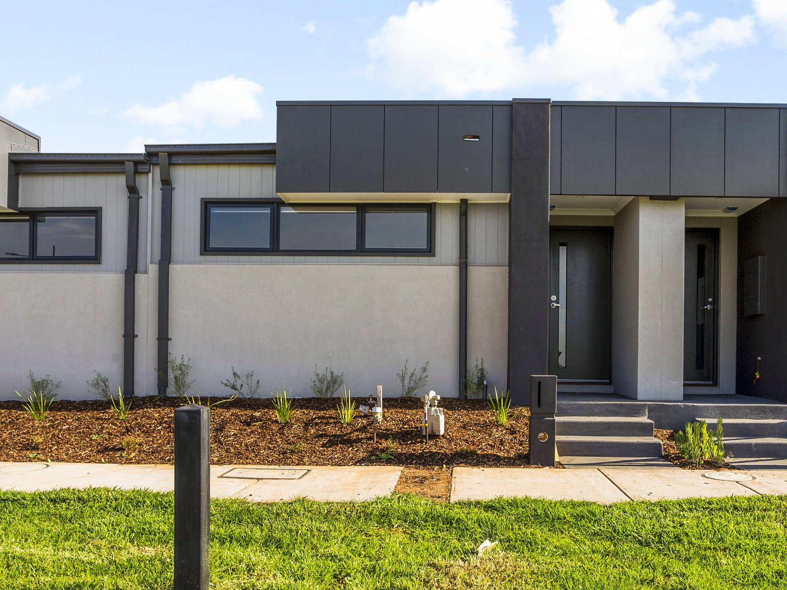 Main listing image for 7 Rosebank Walk, Thornhill Park  VIC  3335