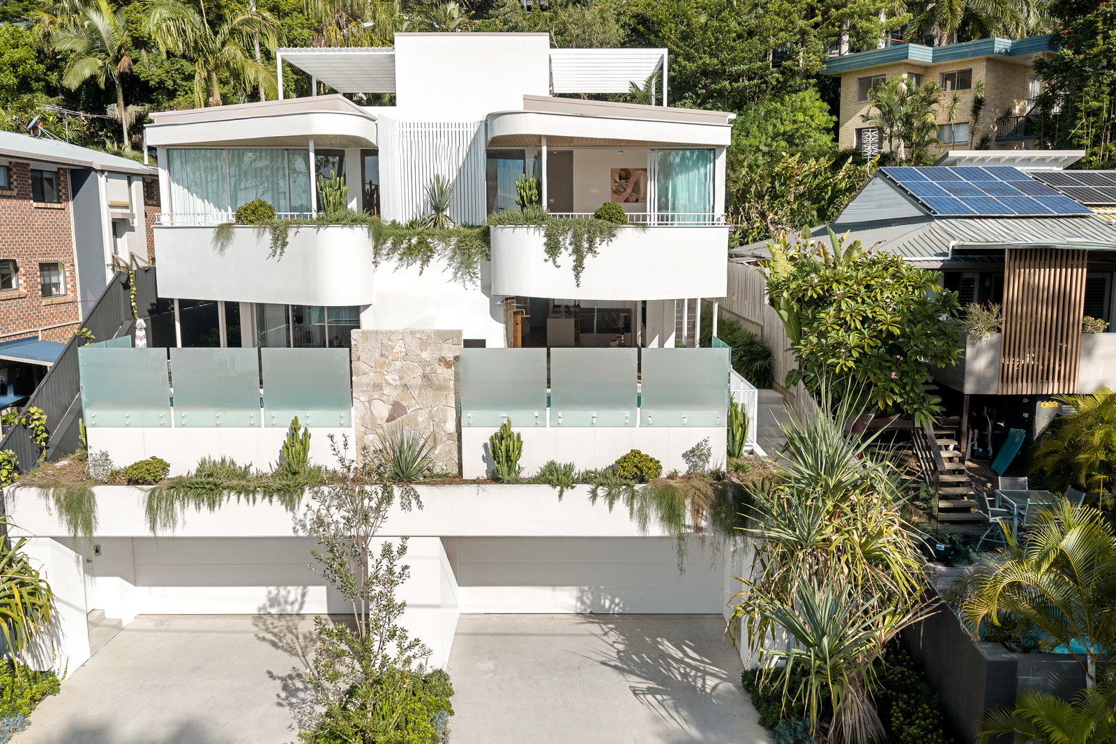 Main listing image for 2/64 West Burleigh Rd, Burleigh Heads  QLD  4220