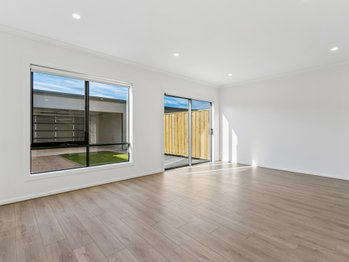 Image 5 for 36 Haines St, Cranbourne East  VIC  3977