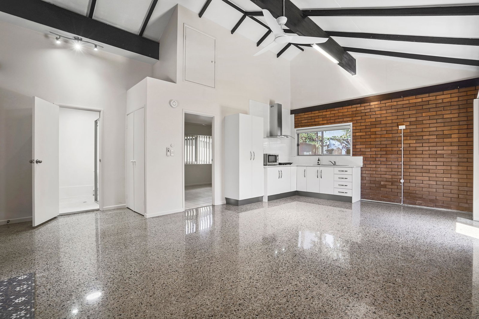 Main listing image for 5B Blackwood Pl, Palm Beach  QLD  4221