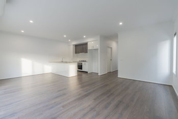 Image 4 for 23 Rhynhurst St, Clyde North  VIC  3978