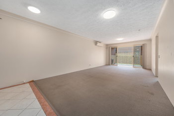 Image 3 for 2/52 Kitchener St, Coorparoo  QLD  4151