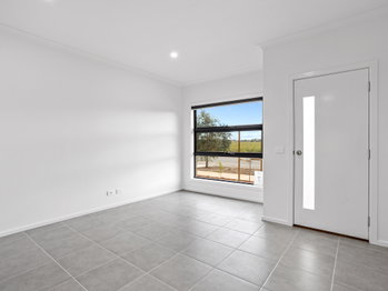 Image 4 for 55 Dorchester St, Thornhill Park  VIC  3335