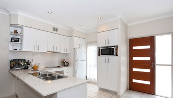 Image 5 for 4/24 Kennington Road, Camp Hill  QLD  4152
