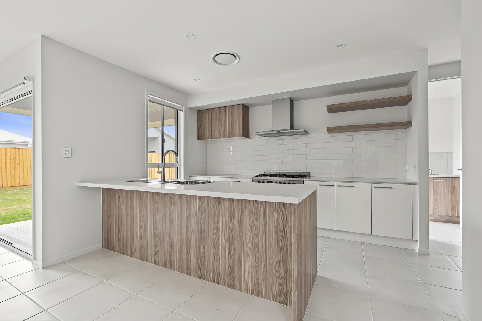 Main listing image for 5 Avon Cres, Banya  QLD  4551