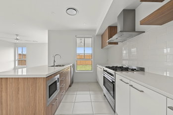 Image 3 for 5 Avon Cres, Banya  QLD  4551