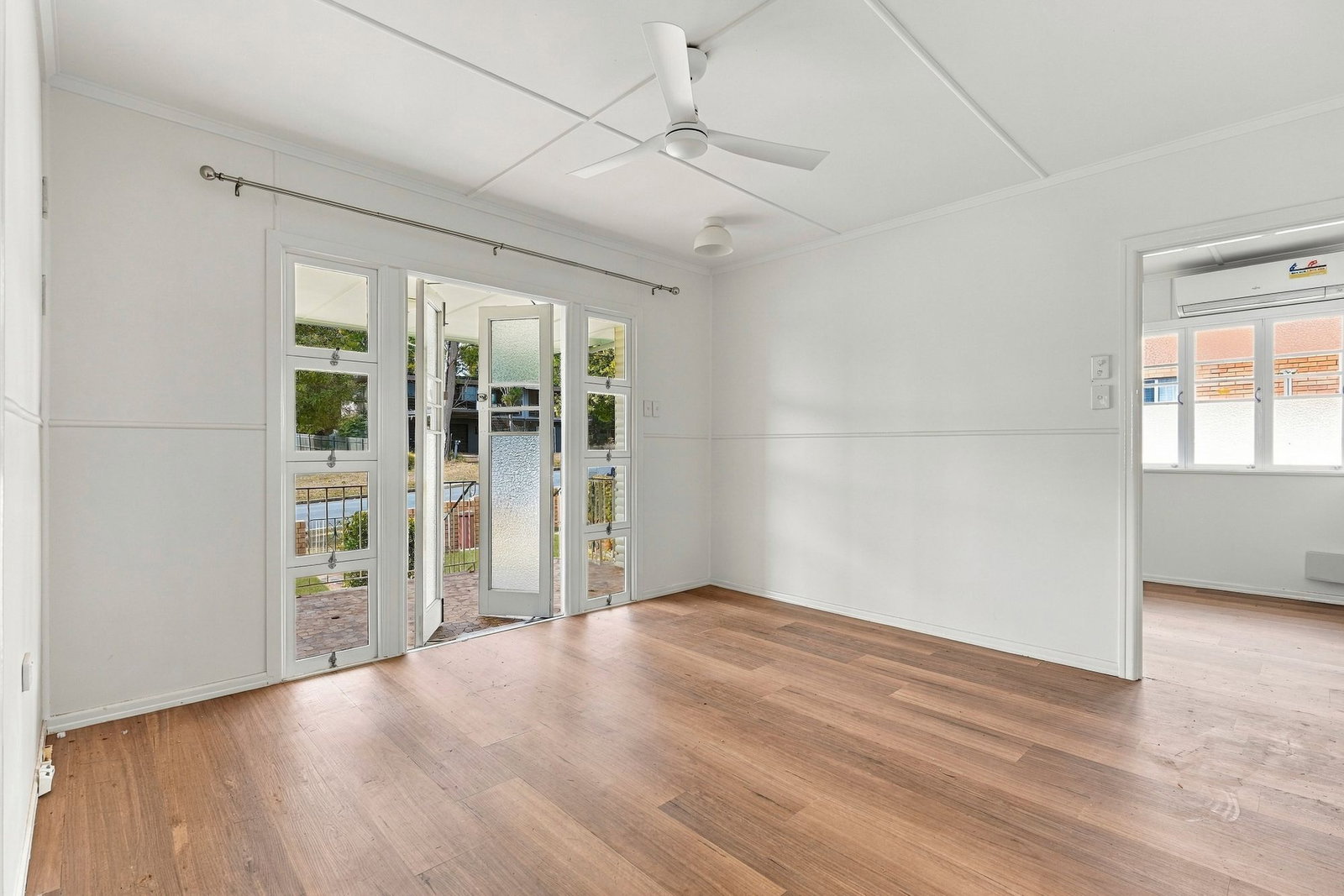 Main listing image for 10 Bird St, Bundamba  QLD  4304
