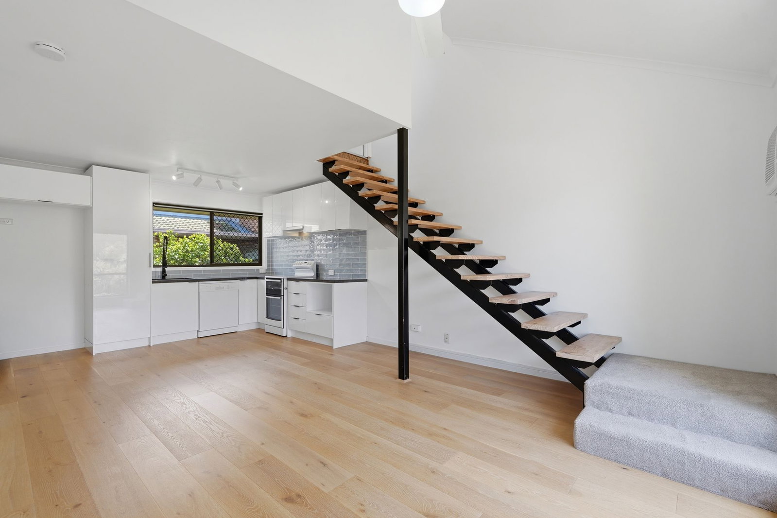 Main listing image for 35/30 Sportsman Ave, Mermaid Beach  QLD  4218
