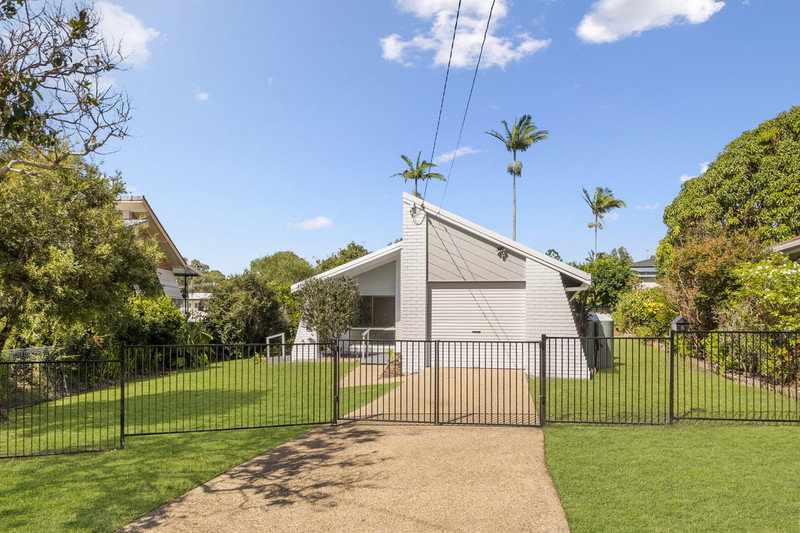 Main listing image for 5 Waterton St, Clontarf  QLD  4019