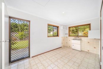 Image 4 for 5 Waterton St, Clontarf  QLD  4019