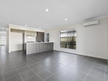 Image 3 for 120 Morna Street, Newport  QLD  4020