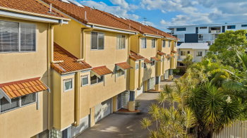 Image 3 for 2/61 Duporth Ave, Maroochydore  QLD  4558