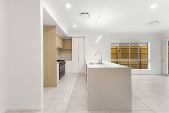 Image 4 for 8 Glenmore St, Morayfield  QLD  4506