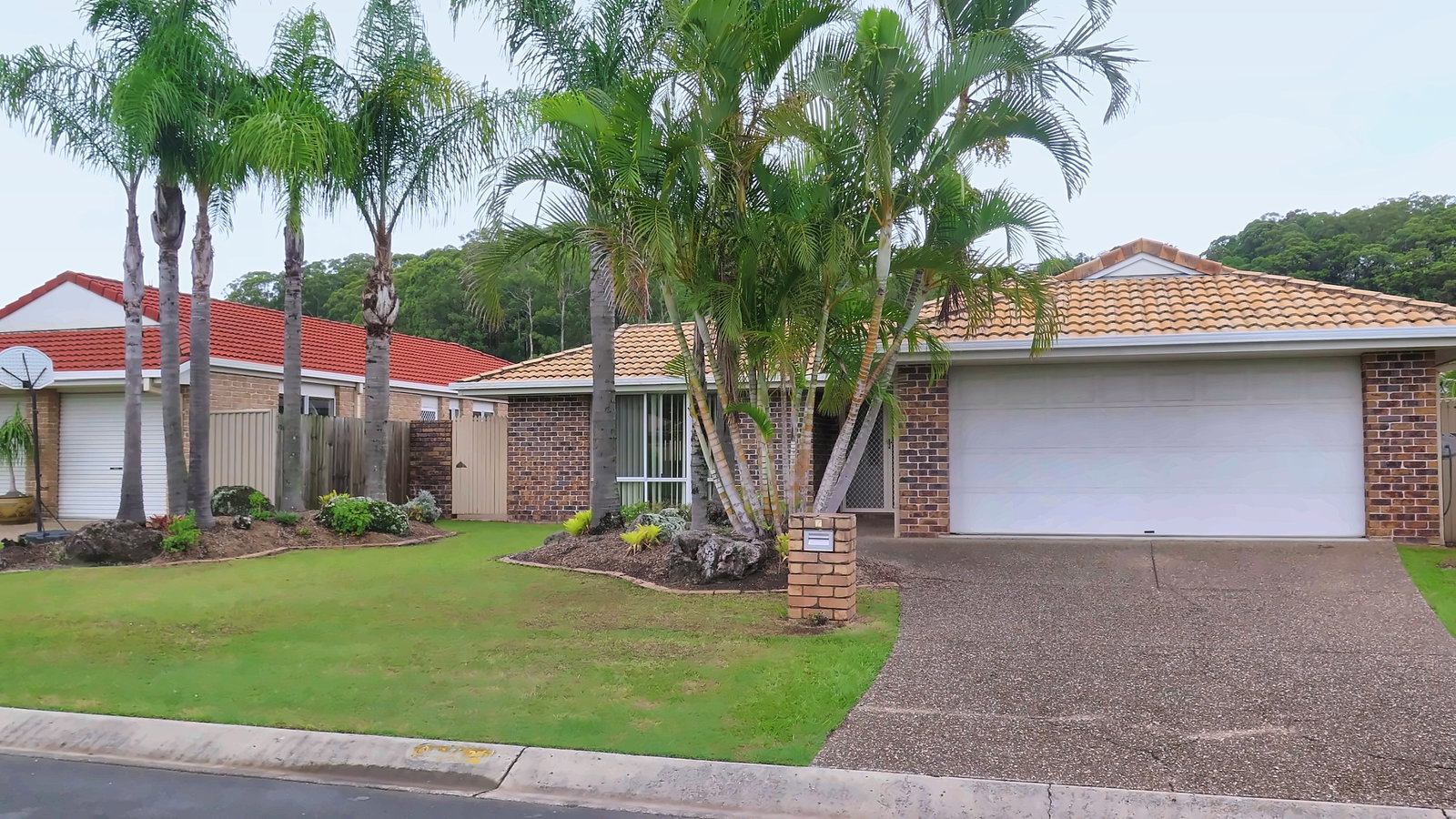 Main listing image for 7 Chippendale Crescent, Currumbin Waters  QLD  4223